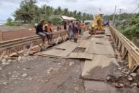 Jembatan Air Kotong Jebol, Lalu Lintas Ditutup Sementara